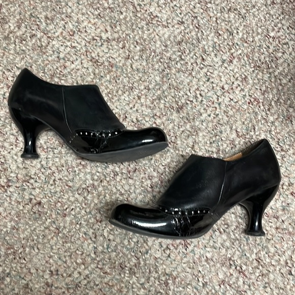 Fluevog shoes - Picture 5 of 12